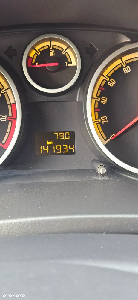 Opel Corsa - 8