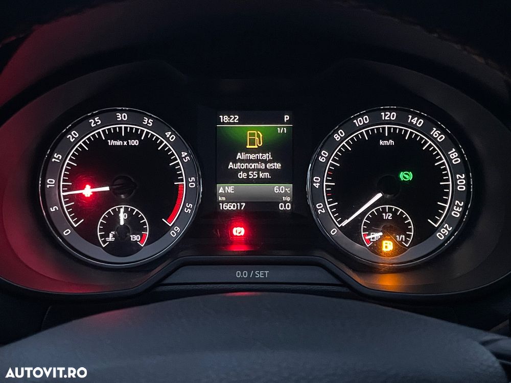 Skoda Octavia 2.0 TDI (Green tec) DSG Style - 40