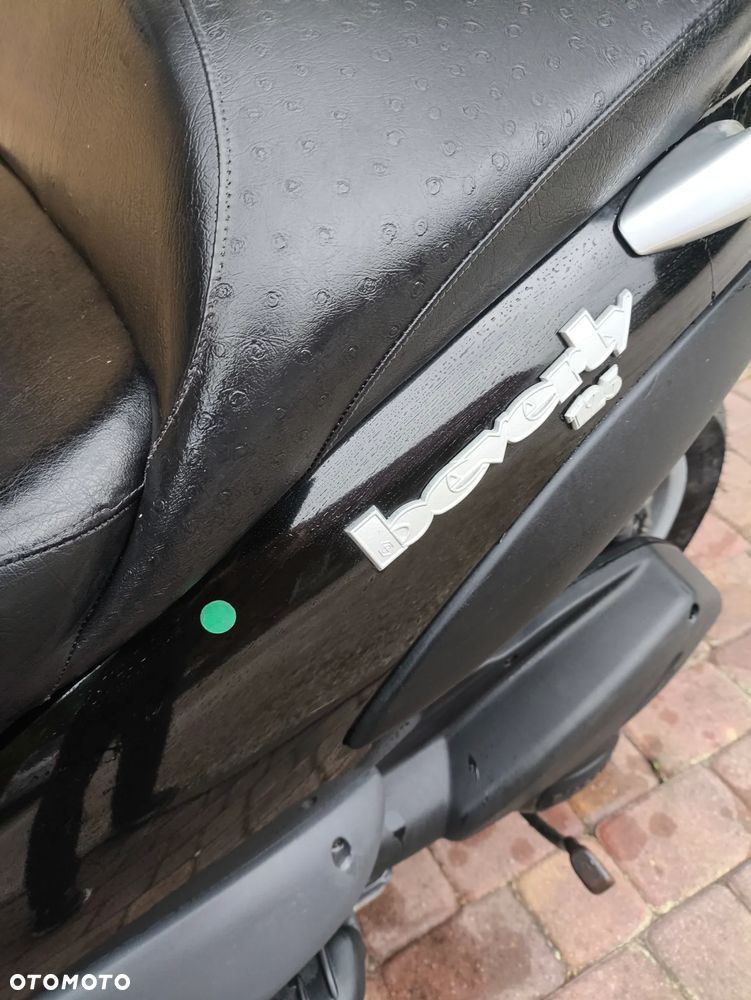 Piaggio Beverly - 3