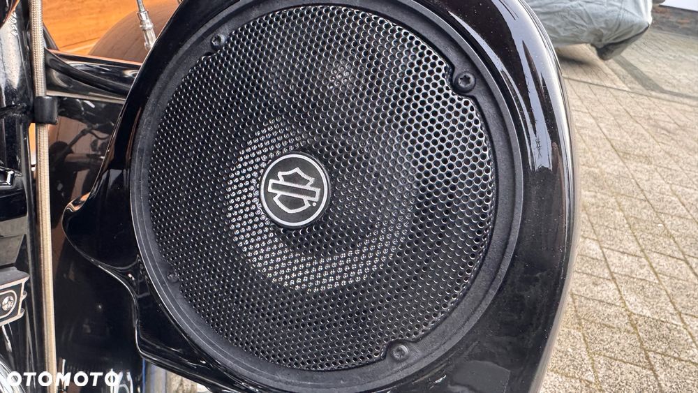 Harley-Davidson Touring Road King - 19