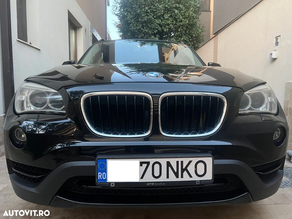 BMW X1 xDrive18d Sport Line - 1