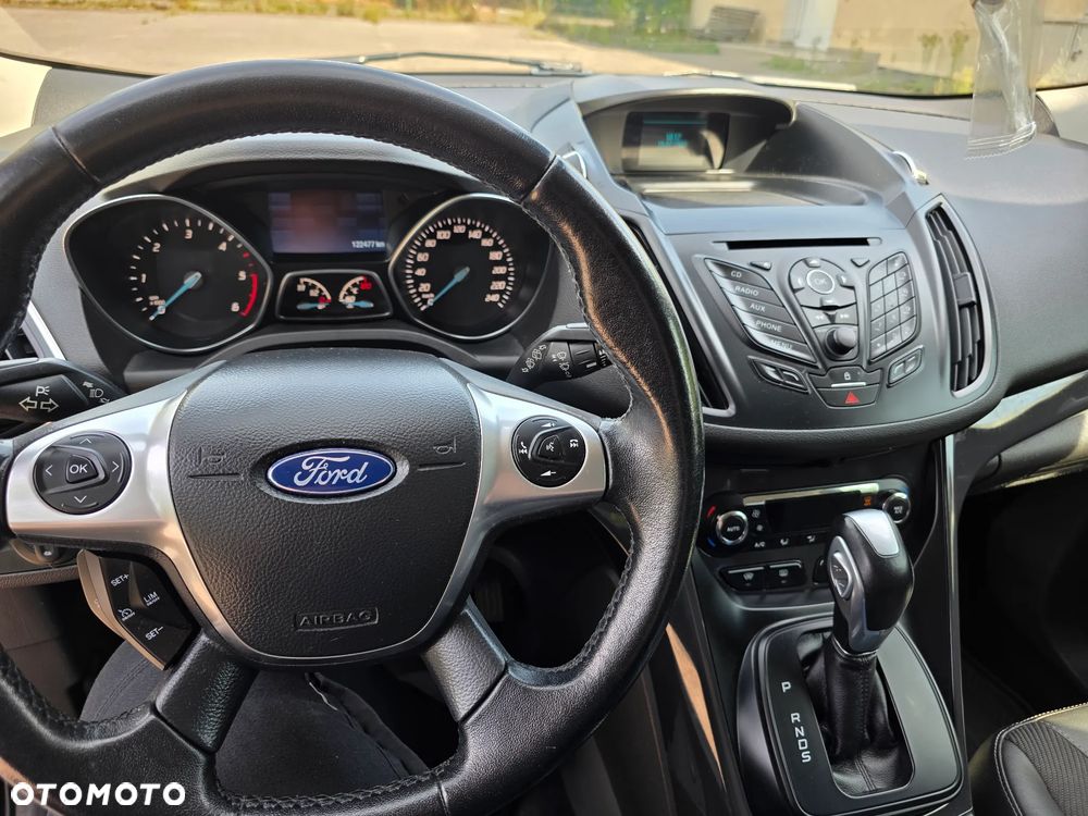 Ford Kuga 2.0 TDCi 4x4 Titanium - 8