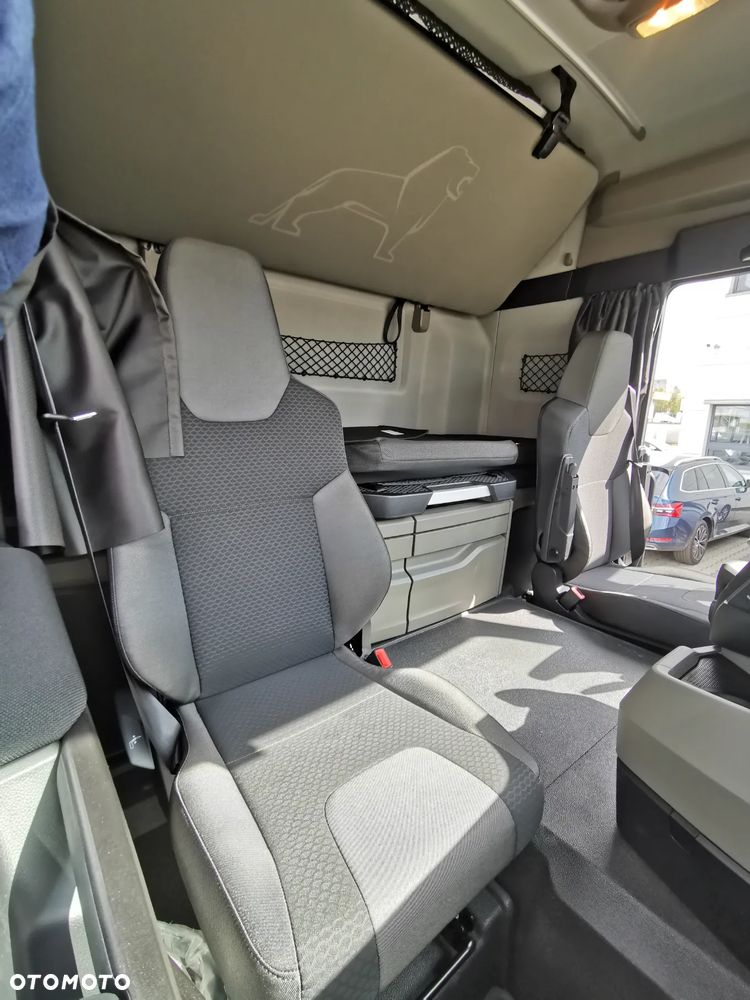 MAN MAN TGL 12.250 4x2 BL CH - 10