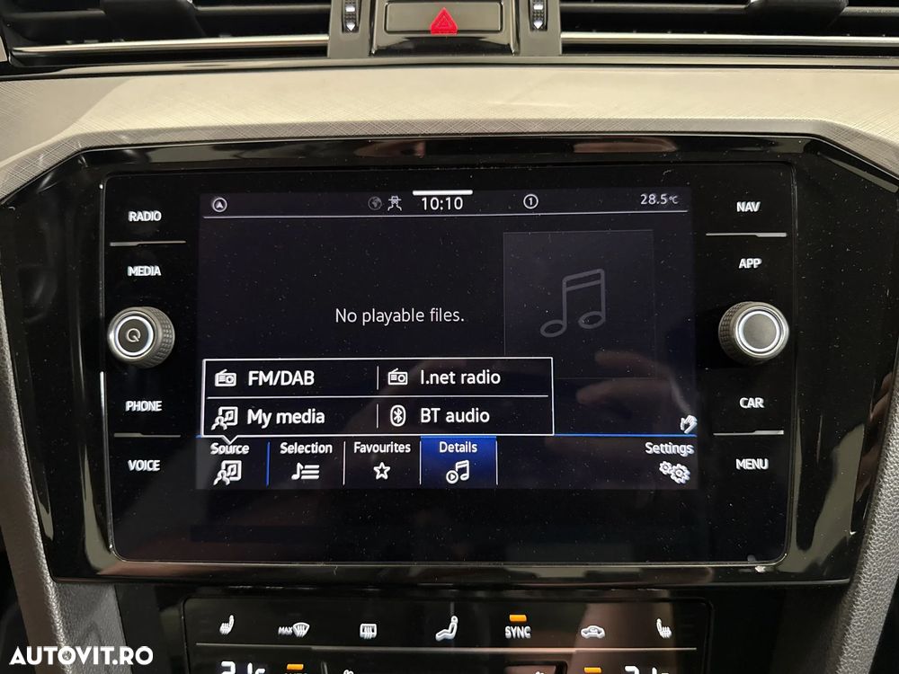 Volkswagen Passat - 19