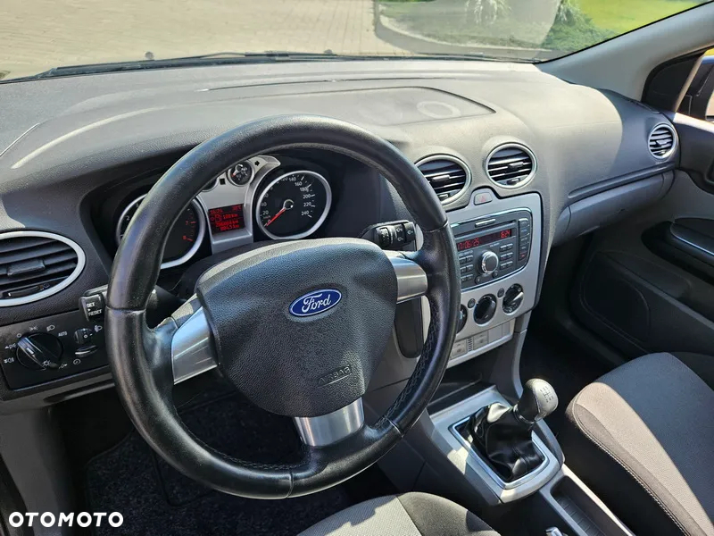 Ford Focus 1.6 Ambiente - 15