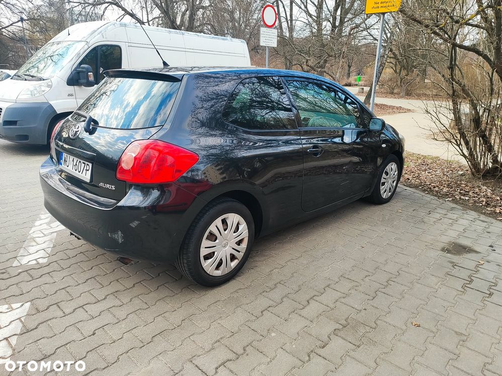 Toyota Auris 2.0 D-4D Luna - 8