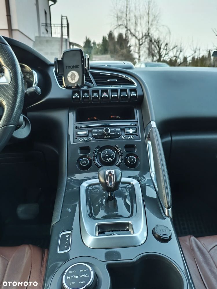 Peugeot 3008 Hybrid4 - 18