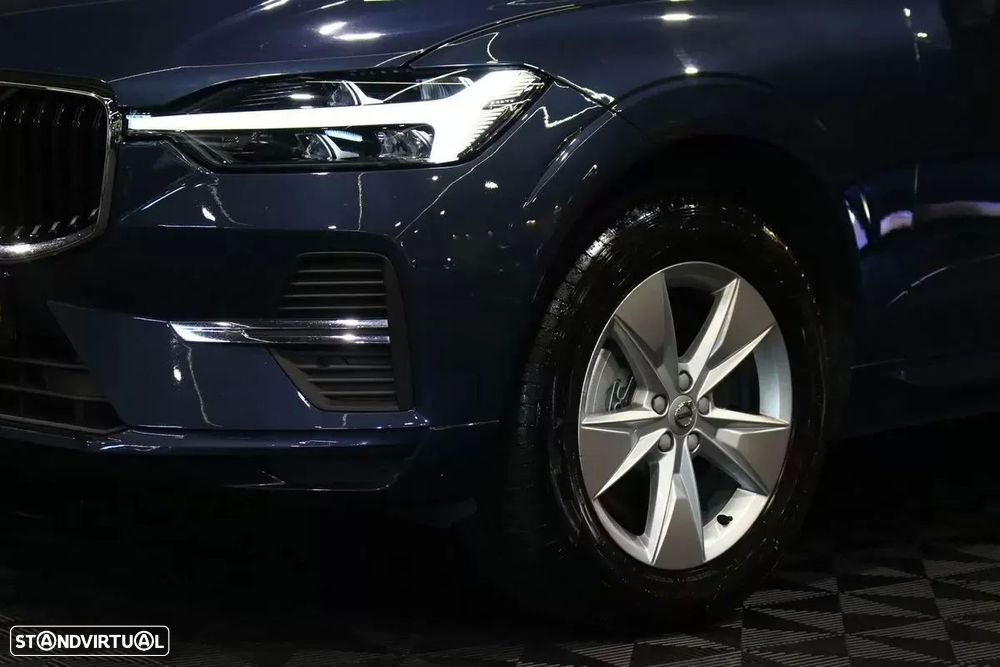 Volvo XC 60 2.0 B4 Momentum - 2