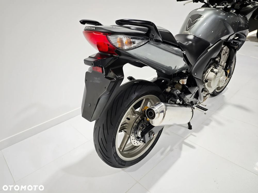Honda CBF - 8