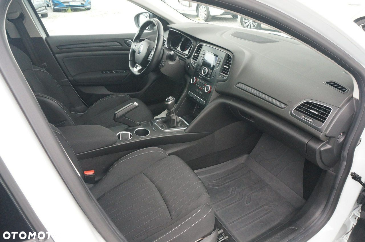 Renault Megane 1.5 Blue dCi Limited - 26