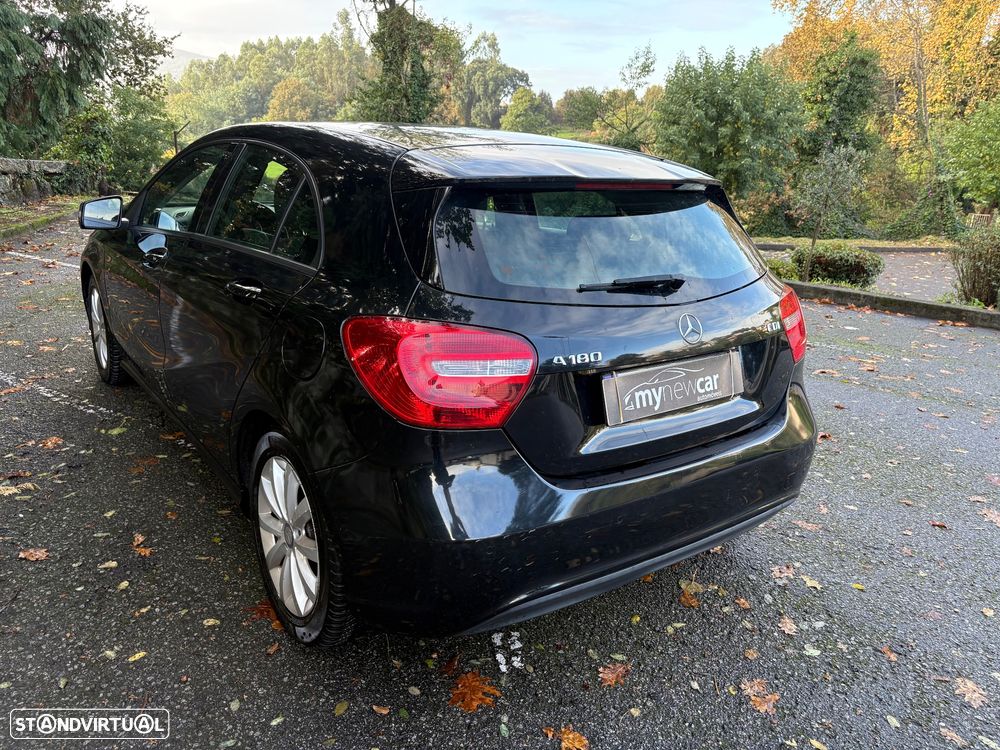 Mercedes-Benz A 180 d Business Solutions - 15