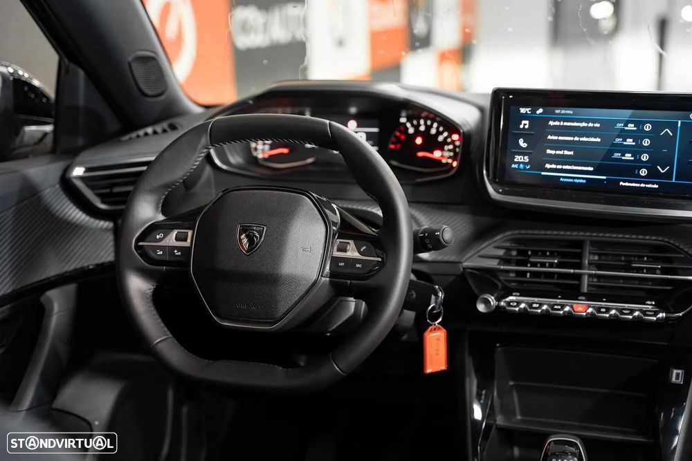 Peugeot 2008 1.2 PureTech Style - 14