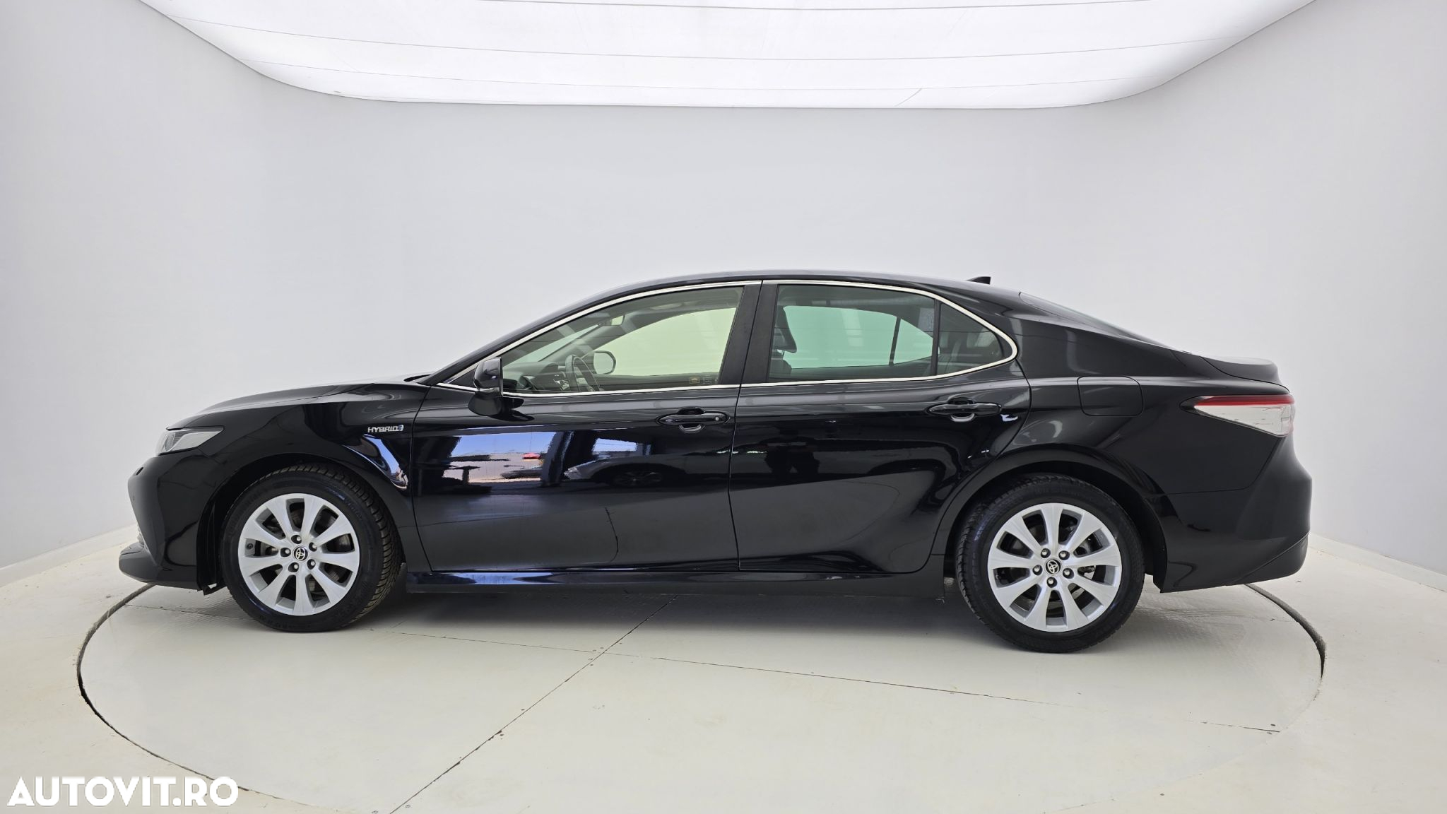 Toyota Camry - 9