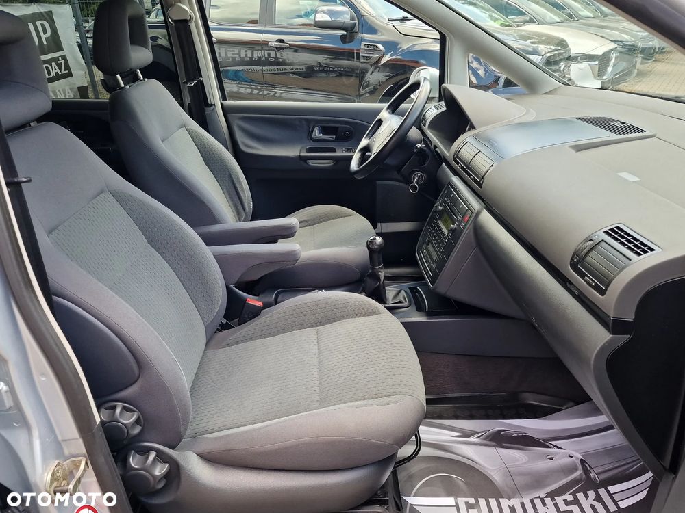Volkswagen Sharan 1.9 TDI Comfortline Family - 24