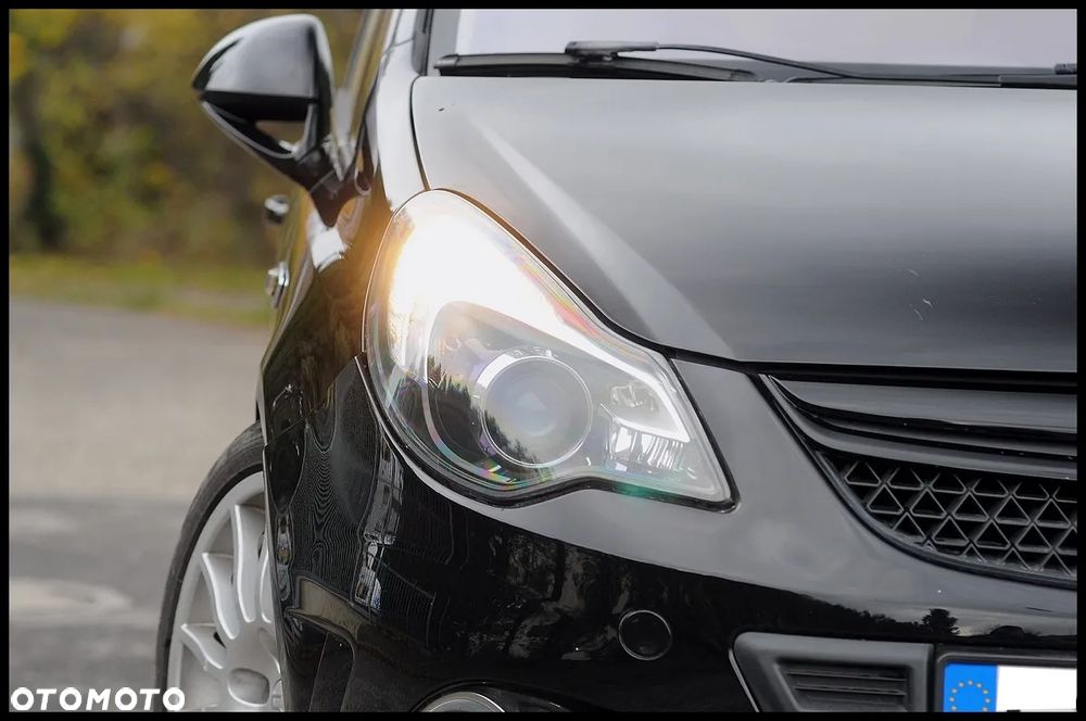 Opel Corsa 1.6 Turbo OPC - 21