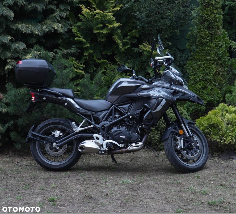 Benelli TRK 502 - 3