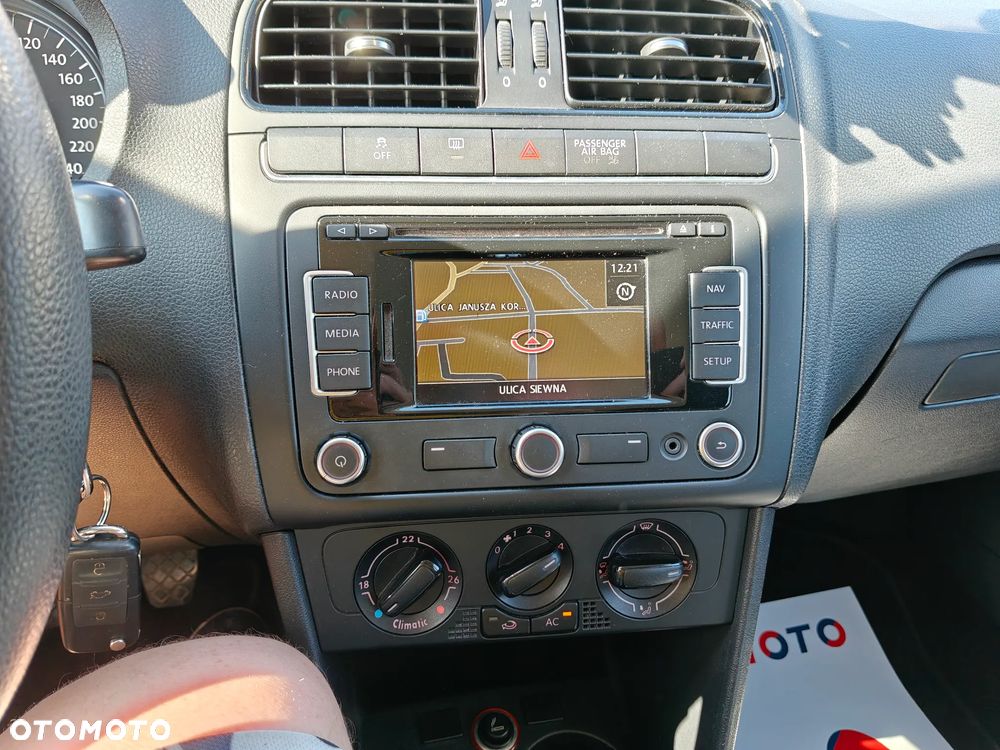 Volkswagen Polo 1.2 Style - 23