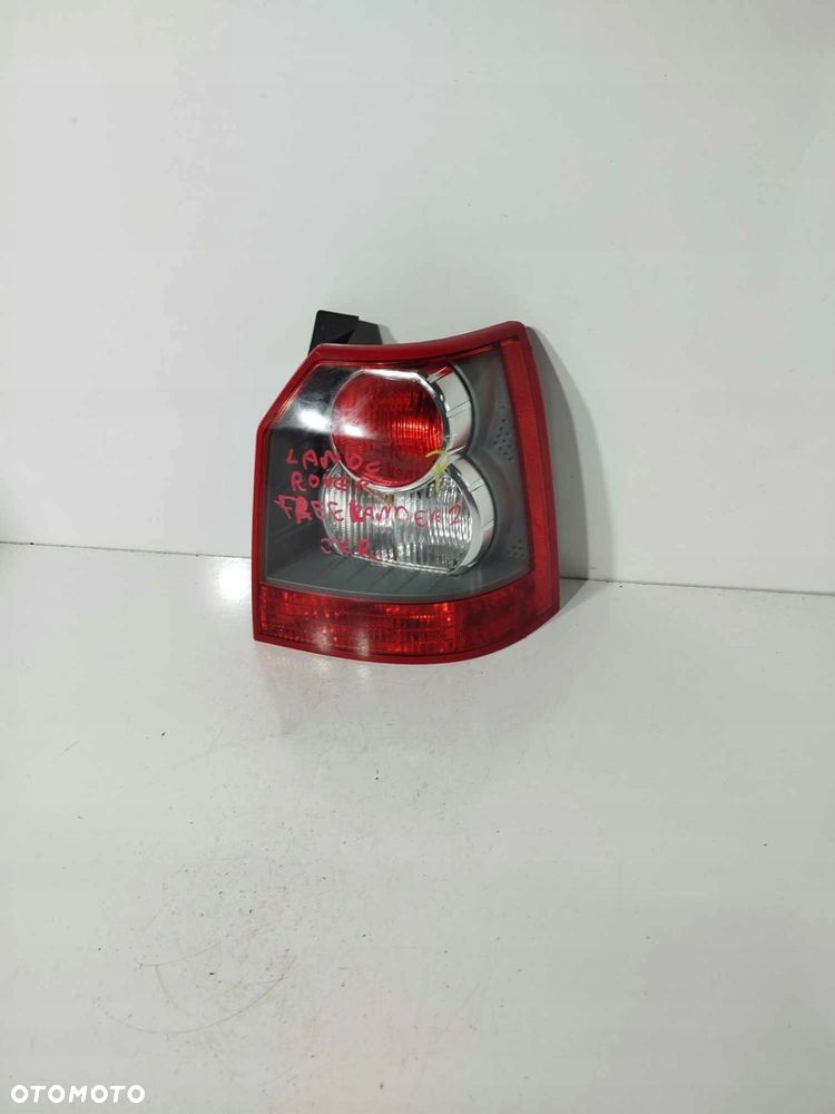 LAMPA PRAWA TYLNA LAND ROVER FEELANDER II 06-10 - 1