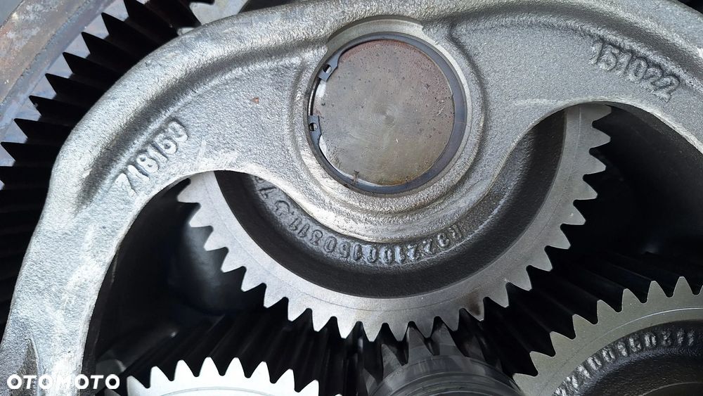 Fendt vario 820 seria 800 i inne zwolnica tył wałek układ planetarny most - 15