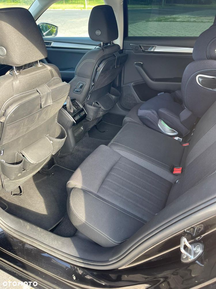 Skoda Superb 2.0 TDI Style DSG7 - 9