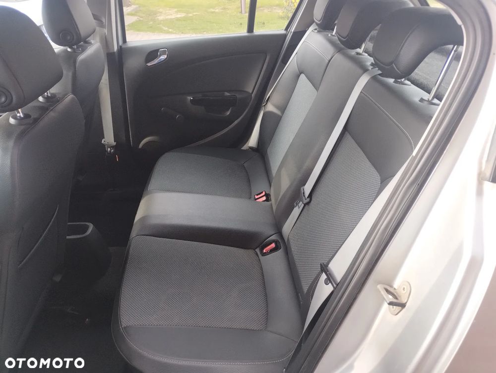 Opel Corsa 1.2 16V Cosmo - 9