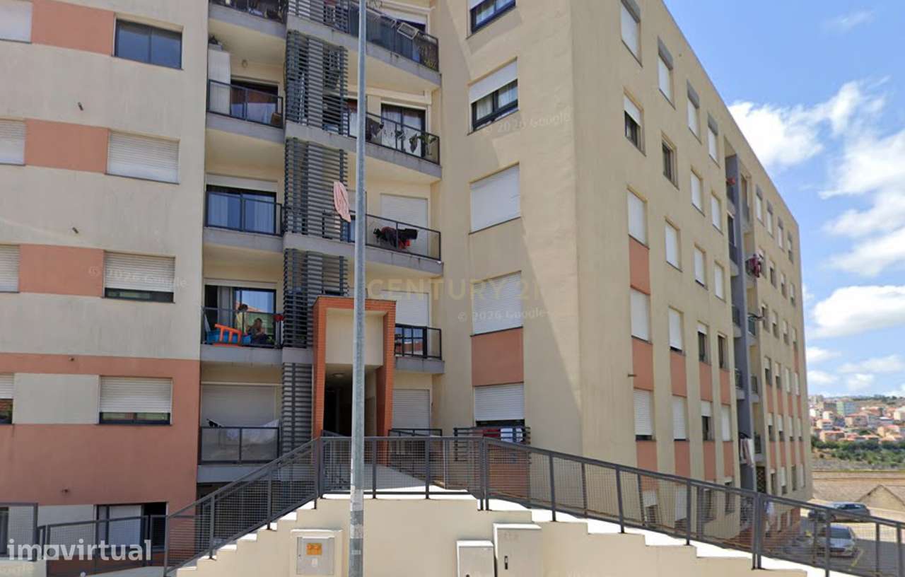 T2 com estacionamento na Amadora - Grande imagem: 3/3