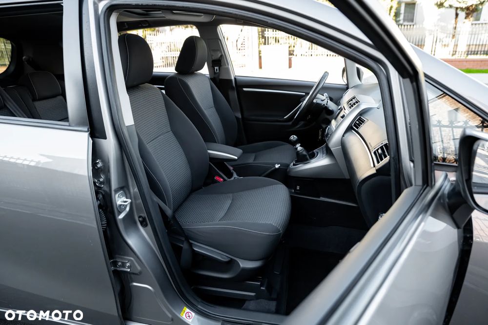 Toyota Verso 1.8 7-Sitzer Executive - 34