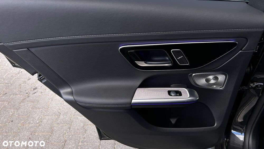 Mercedes-Benz GLC 300 de 4-Matic AMG Line - 29