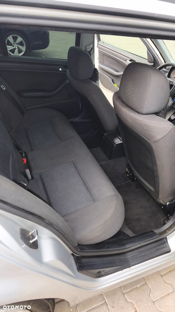 BMW Seria 3 - 11