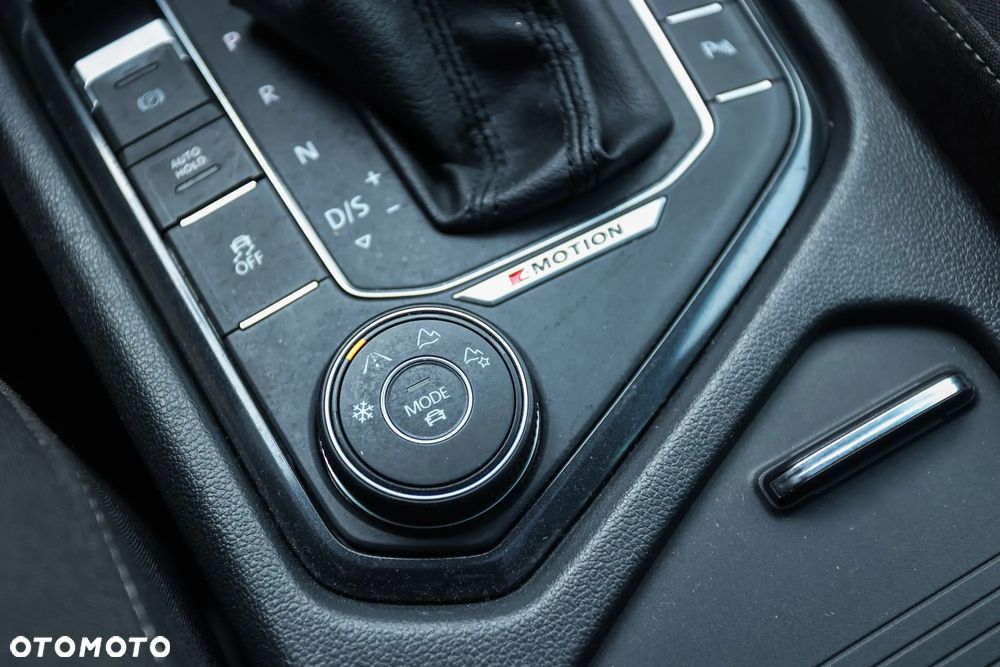 Volkswagen Tiguan 2.0 TDI SCR 4Motion (BlueMotion Techn.) DSG Highline - 27