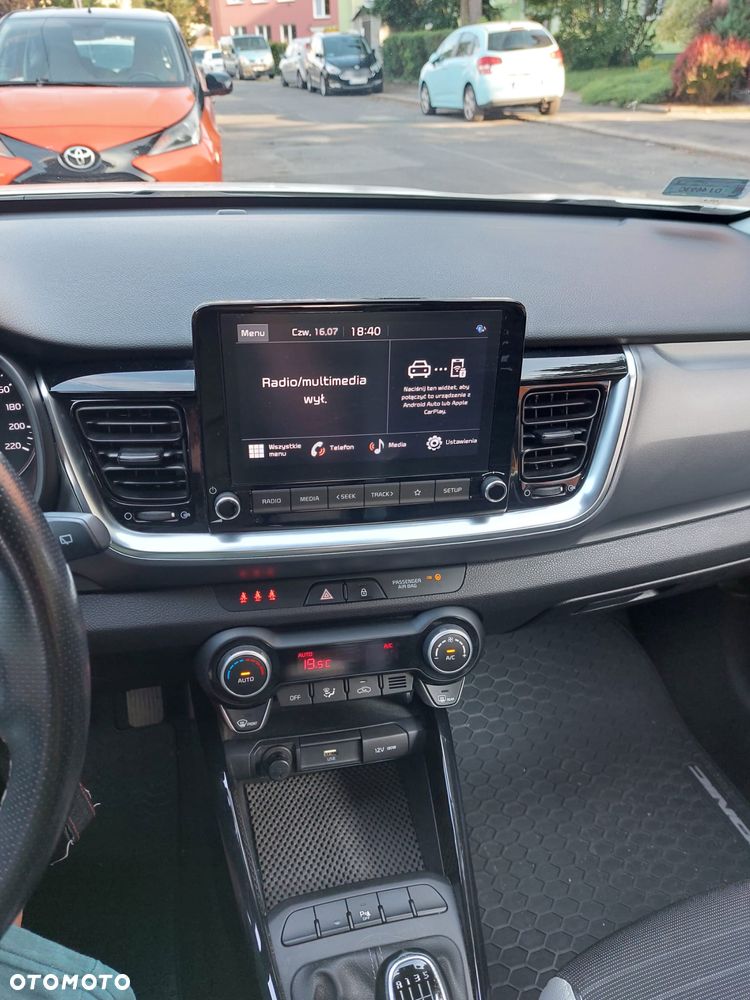 Kia Stonic 1.0 T-GDI L - 4