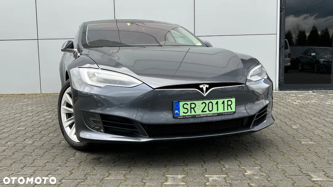 Tesla Model S Standard Reichweite - 31