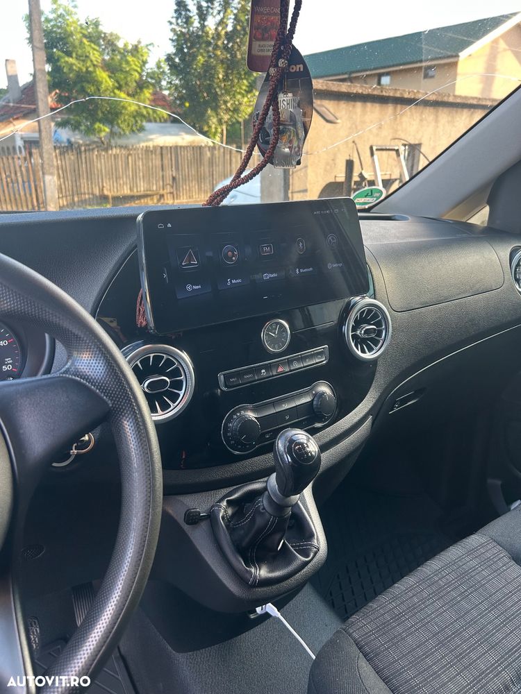 Mercedes-Benz Vito MIX / L FWD - 16