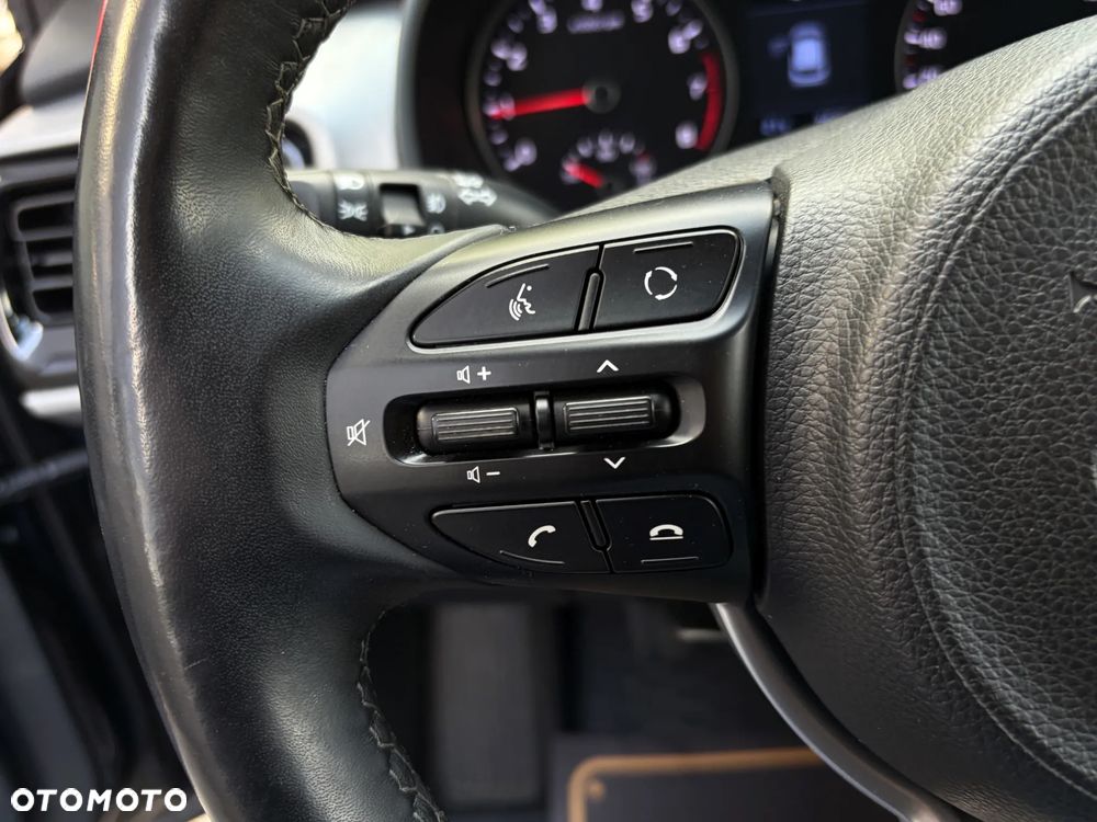 Kia Stonic 1.0 T-GDI L Business Line - 24