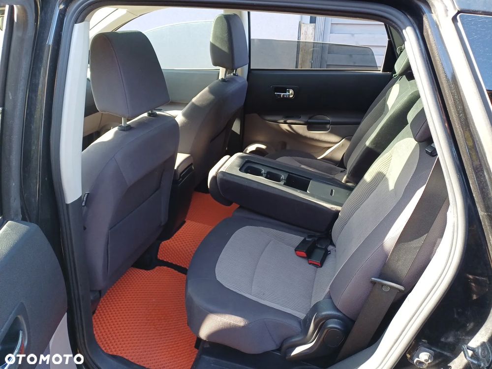 Nissan Qashqai+2 2.0 acenta - 19