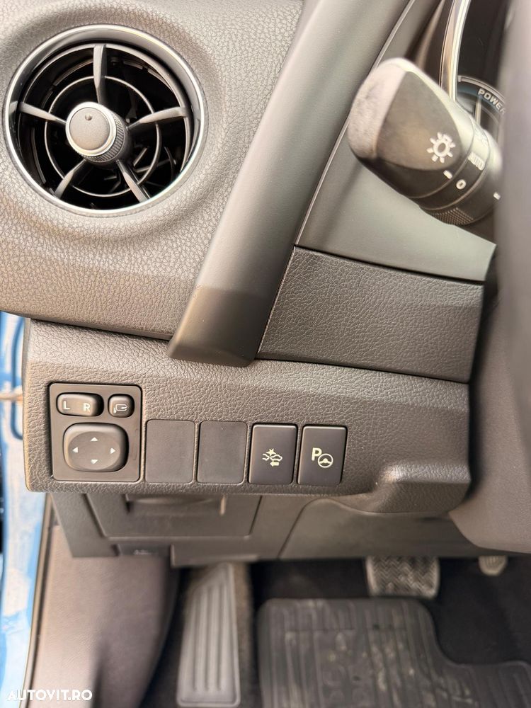 Toyota Auris - 21
