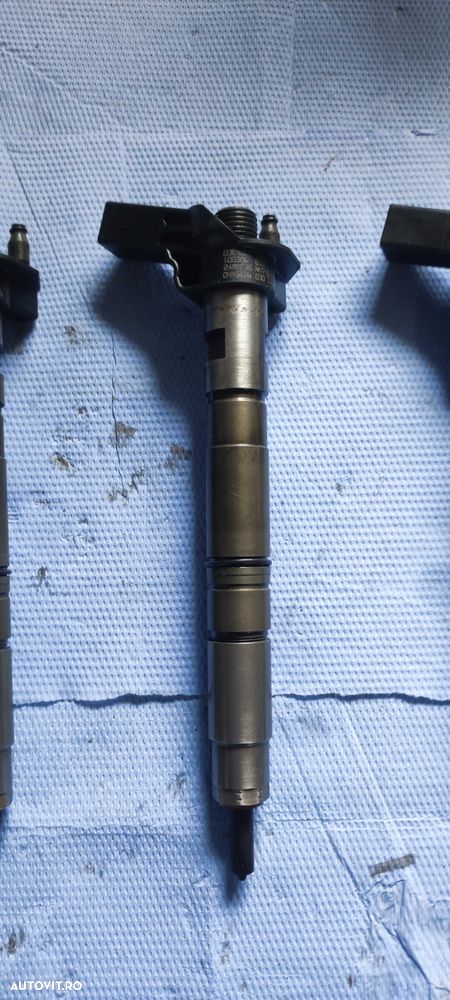 Injector injectoare volkswagen vw golf 6 hatchback motor 2.0 CBBB 170 cp 3 bucati - 3