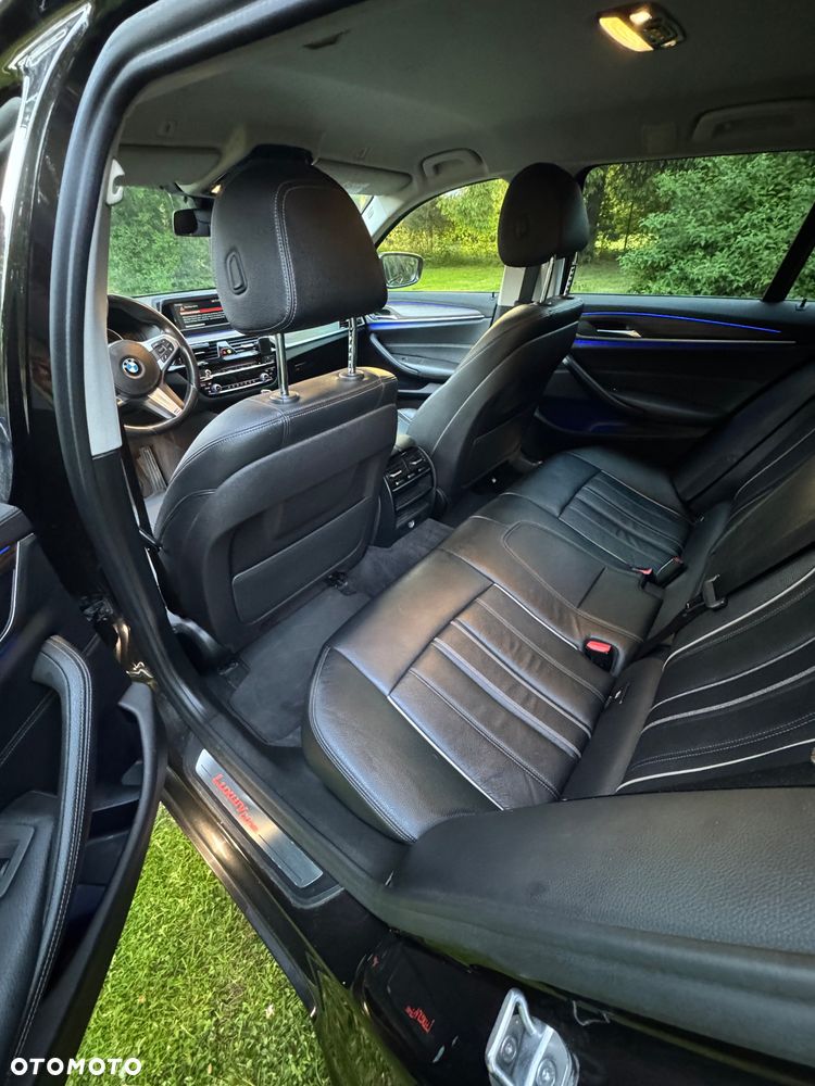 BMW Seria 5 520d xDrive Luxury Line sport - 27