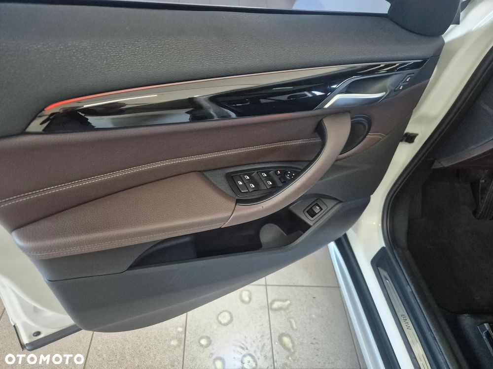 BMW X1 - 16