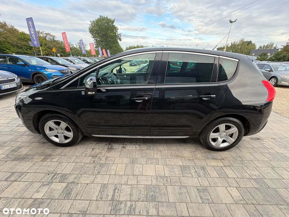Peugeot 3008 Hybrid4 - 4