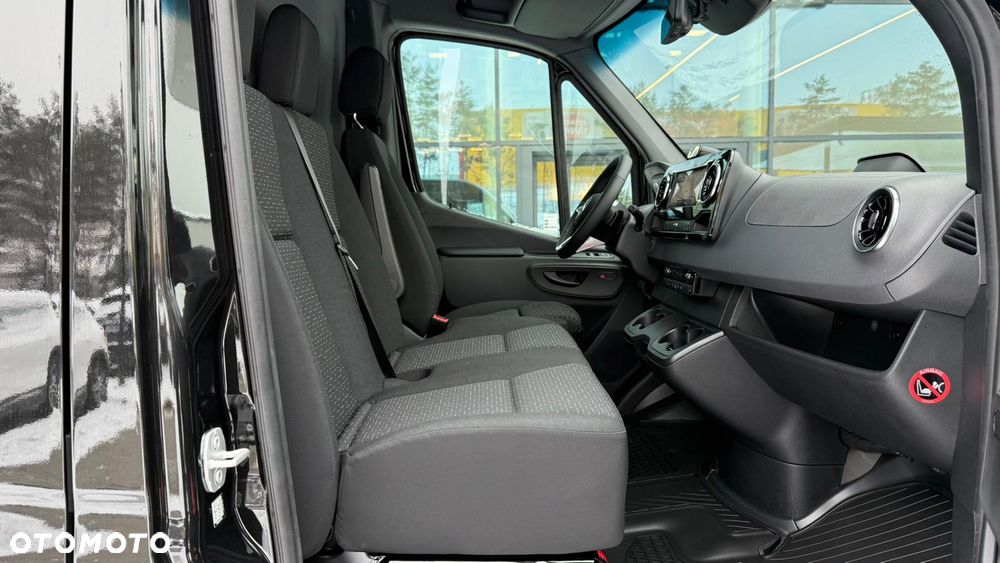 Mercedes-Benz Sprinter 319 CDI Furgon SELECT - 17