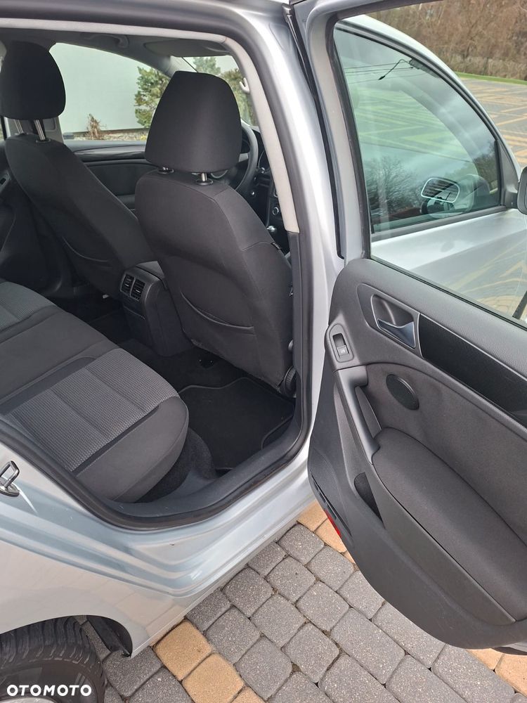 Volkswagen Golf 1.6 TDI DPF Style - 11