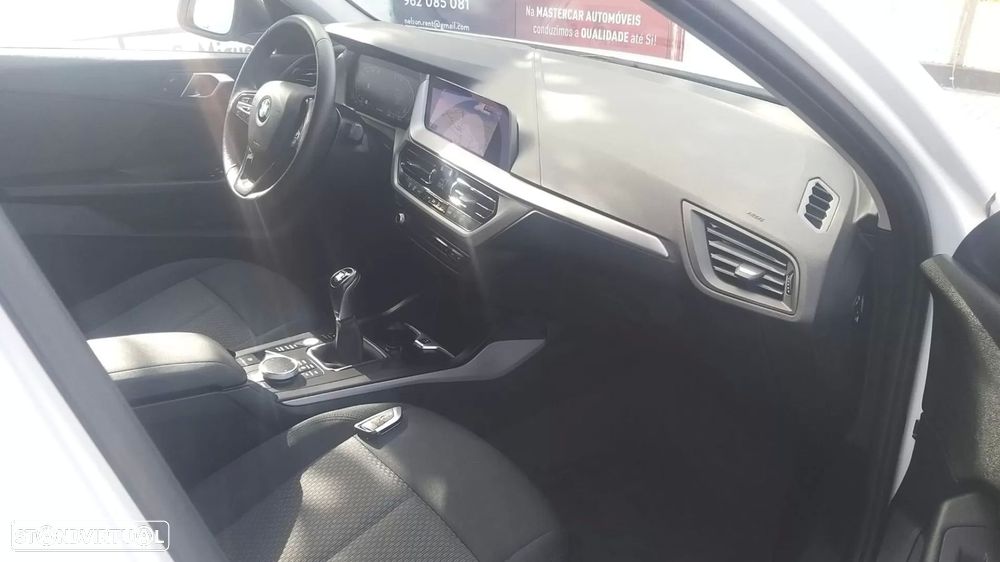 BMW 116 d Pack Essence - 14
