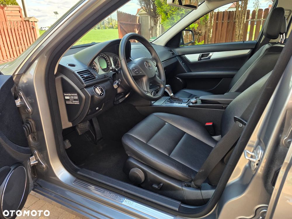 Mercedes-Benz Klasa C 350 7G-TRONIC Avantgarde - 35