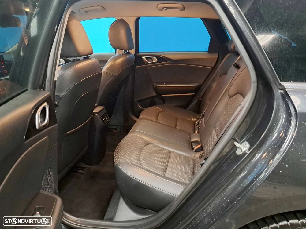 Kia Ceed SW 1.6 CRDi TX - 20
