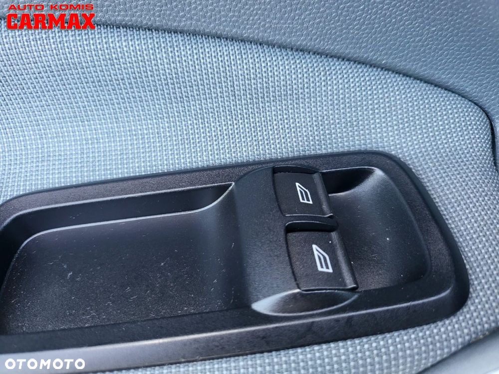 Ford Fiesta - 22
