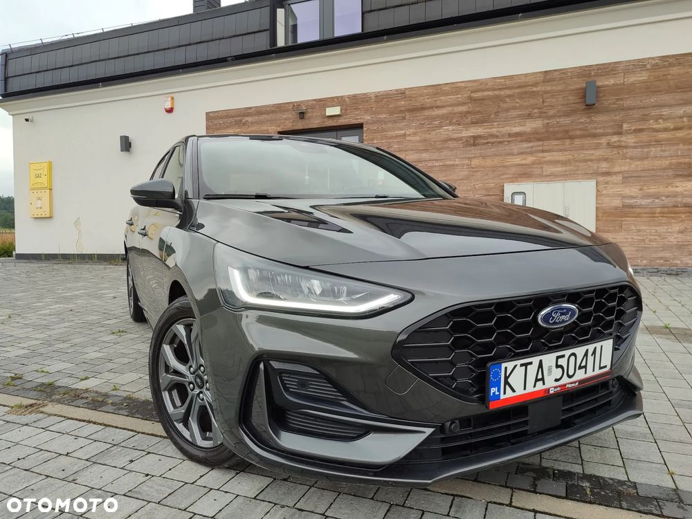 Ford Focus 1.0 EcoBoost Hybrid ST-LINE
