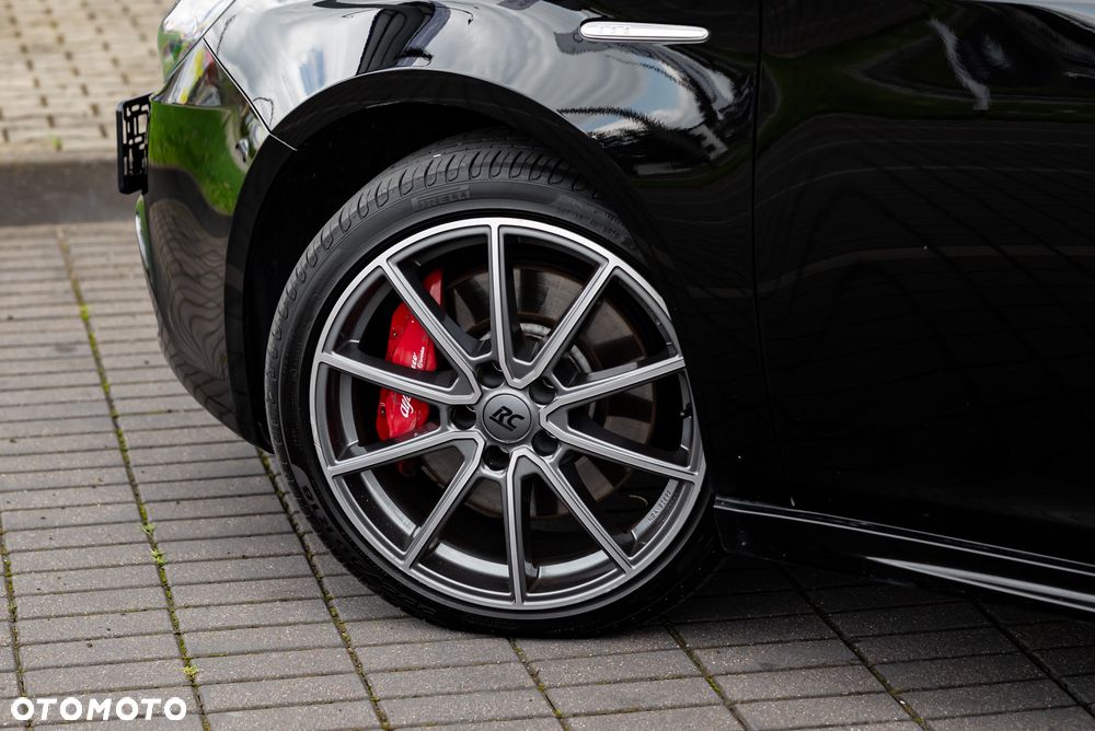 Alfa Romeo Giulietta 1750 TBi Quadrifoglio Verde - 11