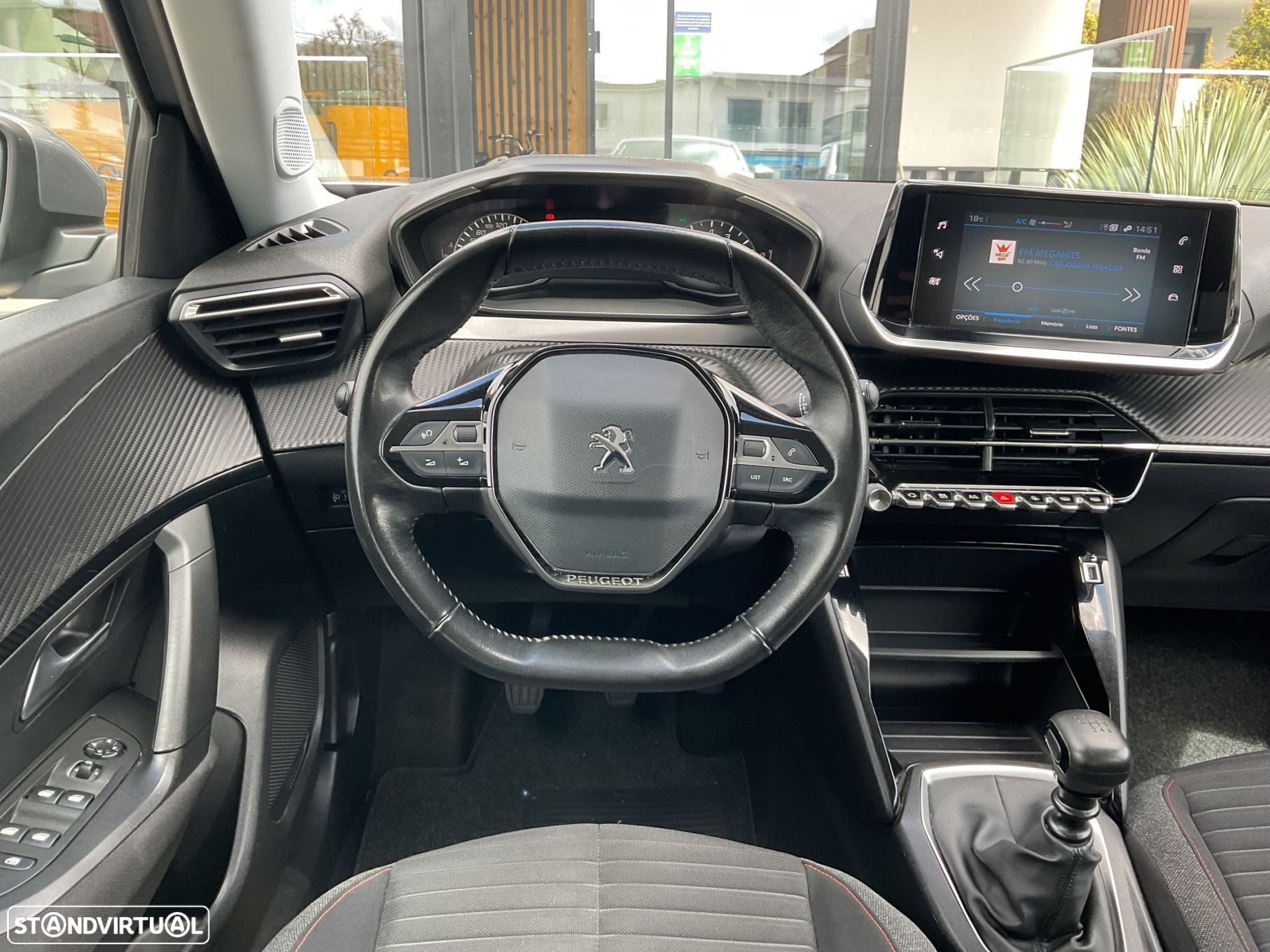 Peugeot 2008 1.2 PureTech Active Pack - 31