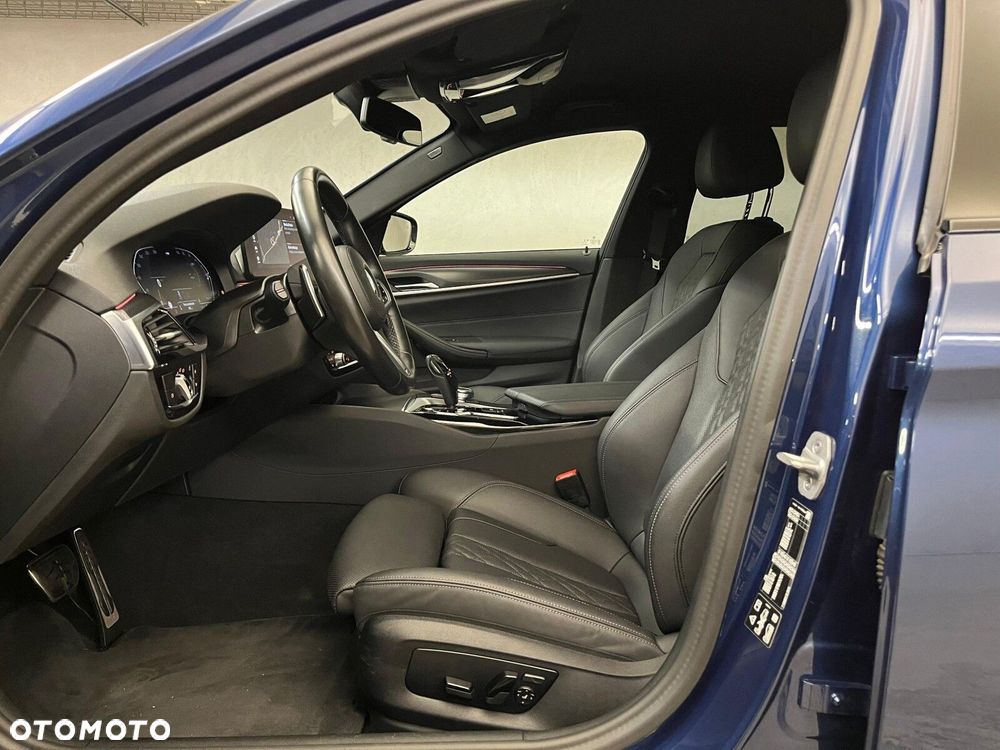 BMW Seria 5 530d xDrive mHEV M Sport sport - 18